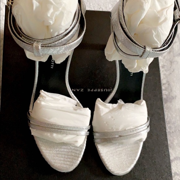 Giuseppe Zanotti silver strap sandal - Picture 5 of 10